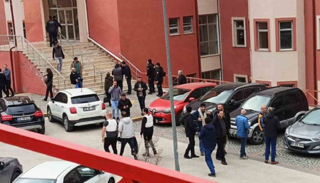 Okulda silahlı rehine krizi