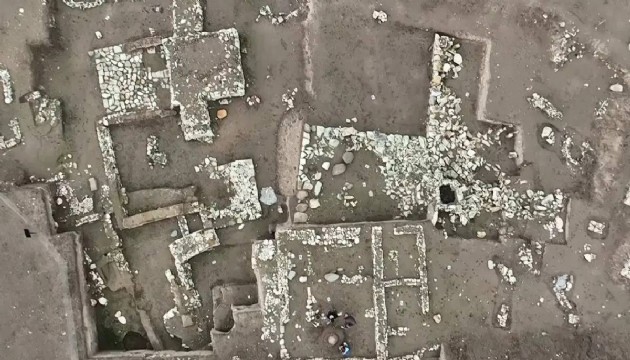 Anadolu'da benzeri olmayan bebek mezarları keşfedildi