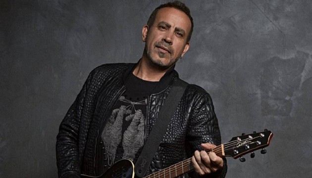 Haluk Levent: 