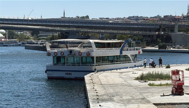 Haliç'te düşen personel aranıyor