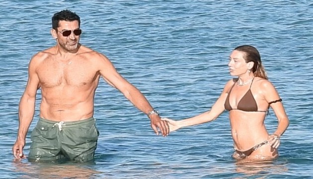 Sinem Kobal ile Kenan İmirzalıoğlu'nun tatil keyfi
