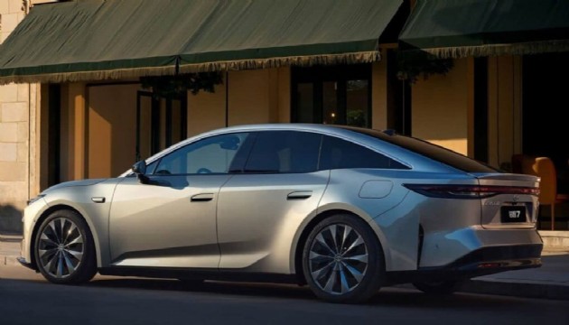 Yeni Toyota modeli tanıtıldı