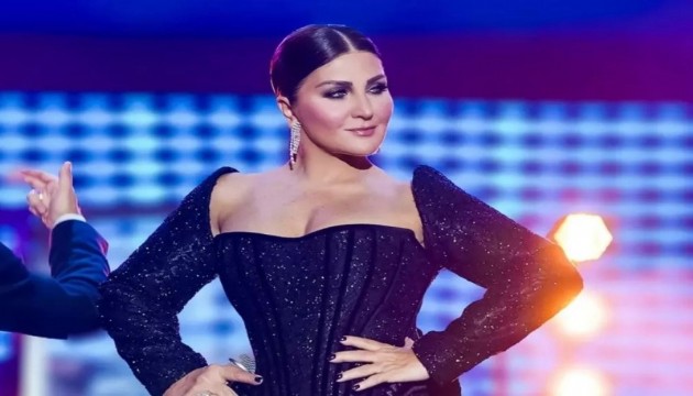 Sibel Can, gözyaşlarına boğuldu
