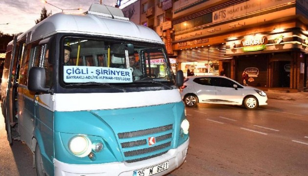 İzmir'de minibüs şoförleri kontak kapattı