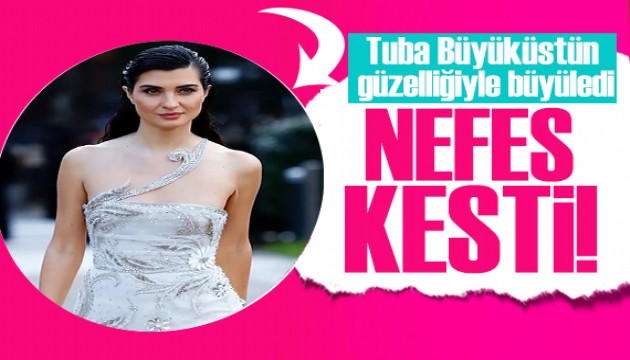 Tuba Büyüküstün Paris Moda Haftası'nda!
