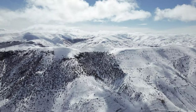 Kar kalınlığı 2 metreyi aştı