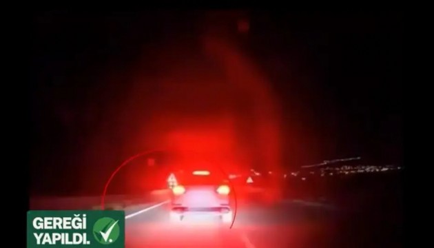 Trafikte yol kesen sürücü enselendi