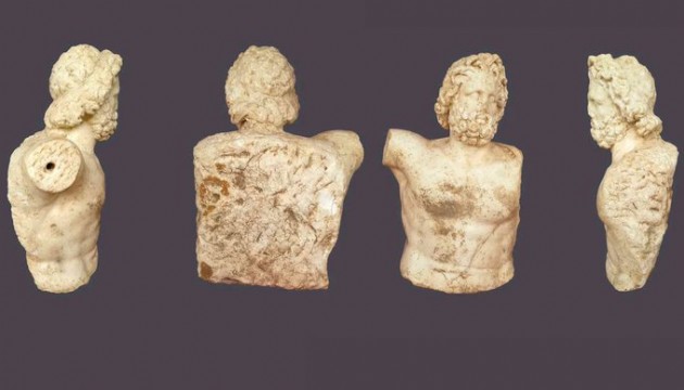Roma İmparatorluk Dönemi'ne ait iki heykel keşfedildi