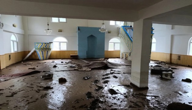 Artvin'de cami çamur içinde kaldı