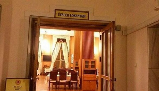 Meclis'te bin liralık ziyafet