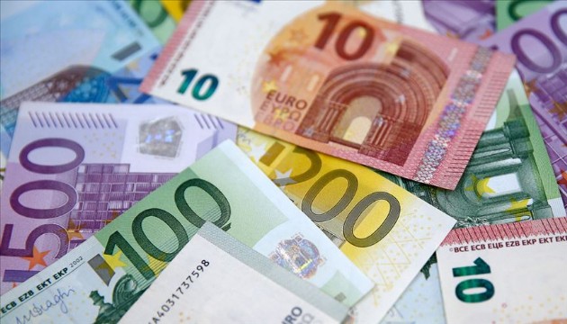 Resmen açıklandı: Ülke Euro'ya geçiyor