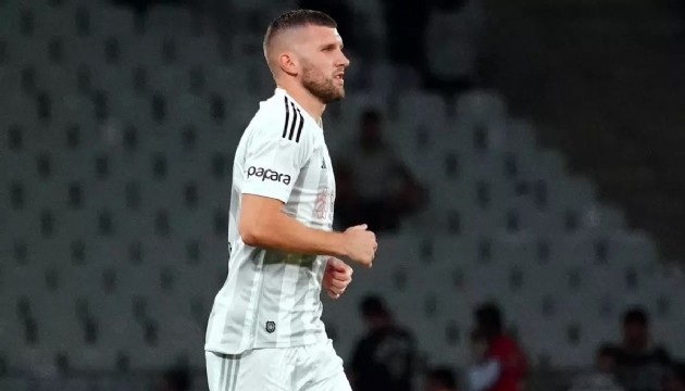 Beşiktaş'ta Rebic ameliyat edilecek