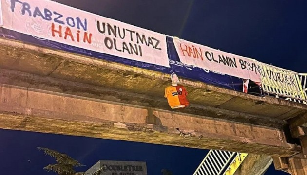 Uğurcan Çakır'a protesto