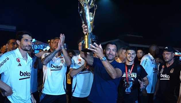 Beşiktaş'a coşkulu karşılama