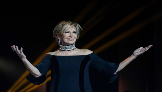 Türk sinemasının 'Dört Yapraklı Yonca'sından Filiz Akın'ın vefatının yıl dönümüne özel tören