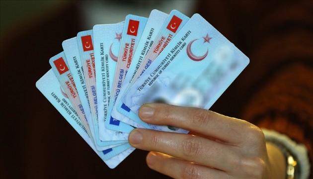 Yeni ehliyet için yarın son gün!