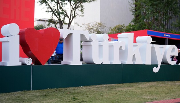 Los Angeles'taki Türkiye etkinlik alanı yoğun ilgi görüyor