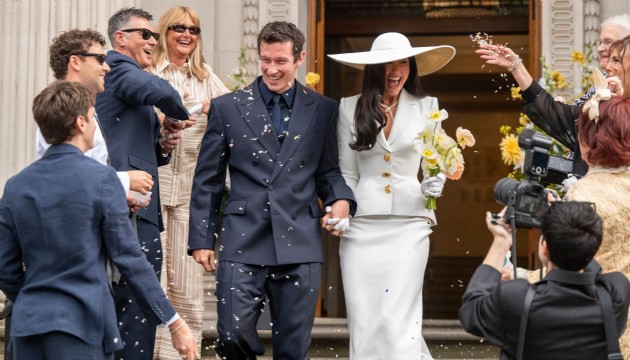 Dua Lipa ve Callum Turner Londra'da evlendi