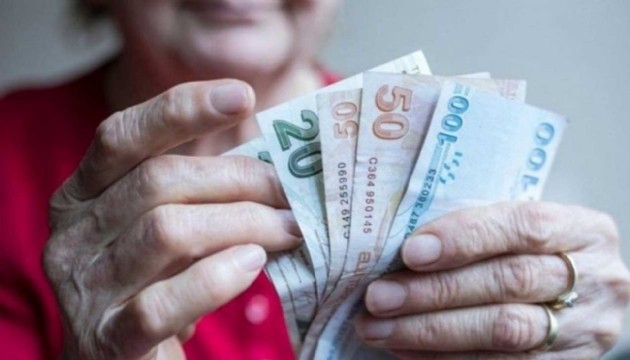 Emekliler İstanbul'da eylemde