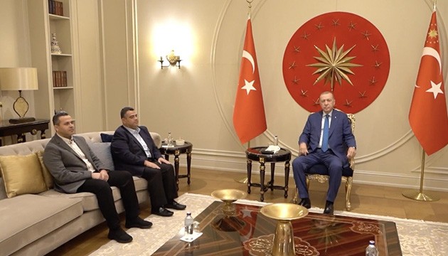 Erdoğan, Heniyye'nin oğullarını kabul etti