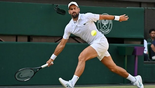 Djokovic yarı finalde