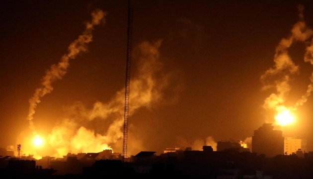 İsrail'in Gazze ve Refah kentine saldırıları 240'ıncı gününde de devam ediyor