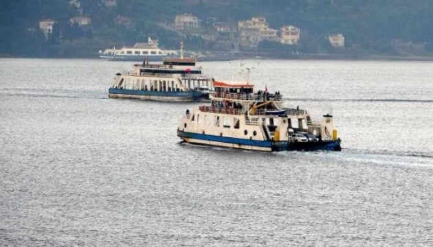 Bozcaada feribot seferleri iptal edildi