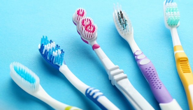 Mikrop yuvası! Diş fırçalarınızı Klozet ve banyodan uzak tutun
