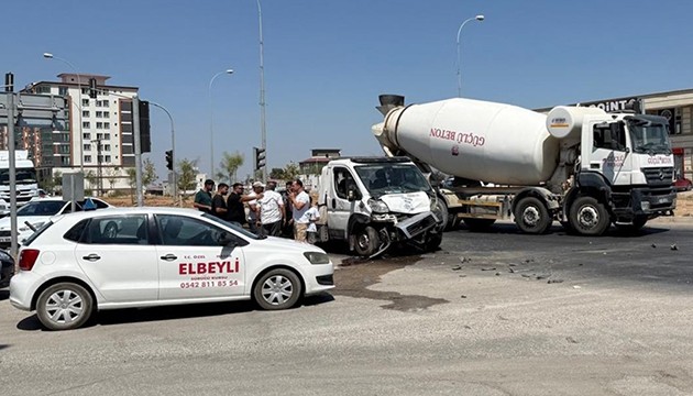 Hatay'da feci kaza!