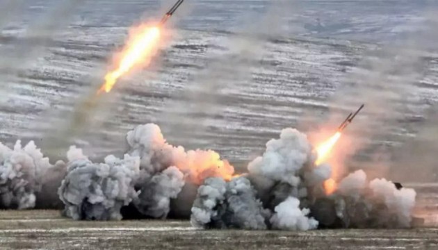 Hizbullah, son 24 saatte İsrail'e yaklaşık 250 roket fırlattı