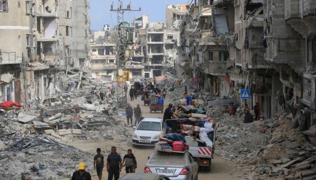 İsrail sivillerin sığındığı okulu bombaladı