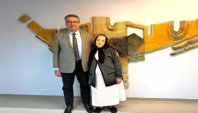 3.7 kiloluk dev tümör başarıyla çıkarıldı