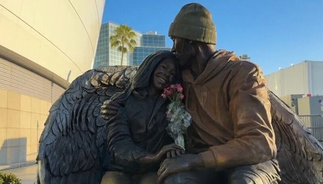 Los Angeles Kobe Bryant'ı unutmuyor