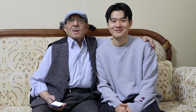 Kore gazisine anlamlı ziyaret