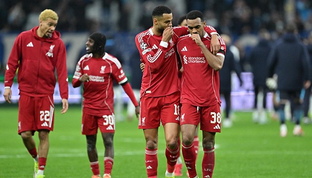 Galatasaray'ın rakibi Liverpool'dan şok yenilgi