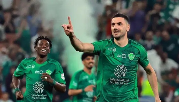 Merih Ronaldo'yu üzdü