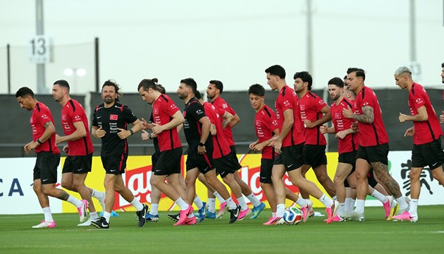 Paraguay maçının hazırlıkları sürüyor