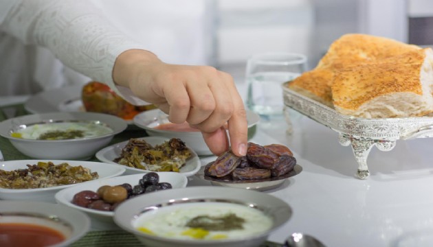 Ramazan'da mide sağlığına dikkat!