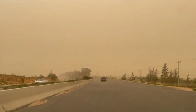 Kum fırtınası: Eğitime ara verildi