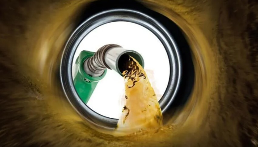 Brent petrol 100 doları aştı