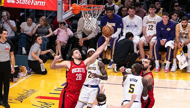 Rockets farklı kazandı
