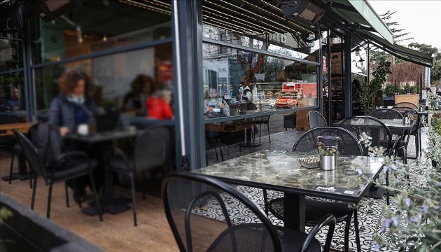 Restoran ve kafelere yönelik düzenleme Resmi Gazete'de yayımlandı: O ücretler resmen tarih oldu