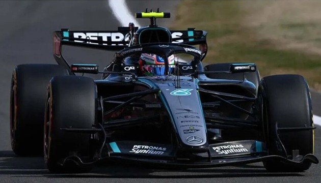 Büyük Britanya'da pole Antonelli'nin