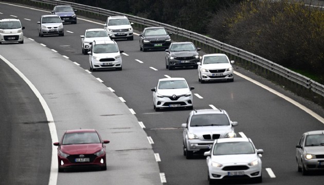 Bayram bitti, trafik arttı