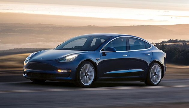 Türk araştırmacı Tesla'daki güvenlik açığını buldu