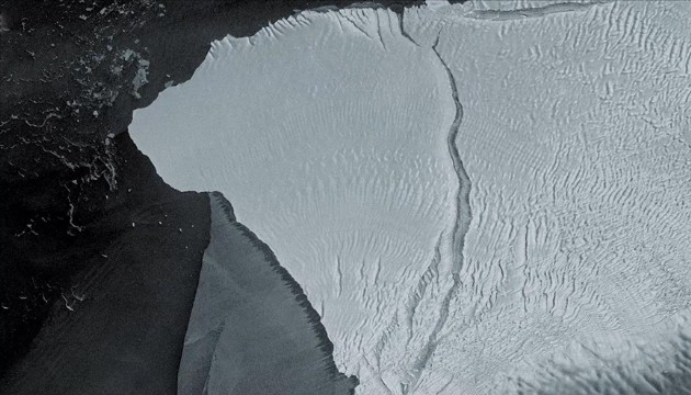 Dünyanın buzdağı başkenti ikiye bölündü