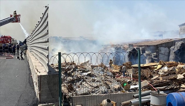 Ankara'da geri dönüşüm fabrikasında yangın!