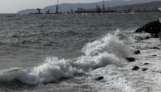 Deniz ulaşımına fırtına engeli