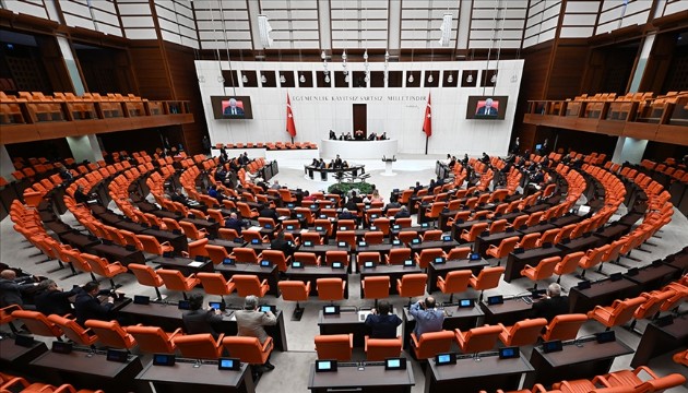 Meclis komisyonları tatilde çalışacak