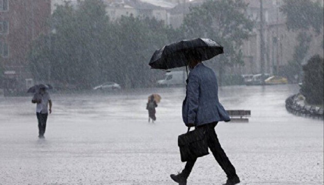 İstanbul'da yoğun yağış devam ediyor